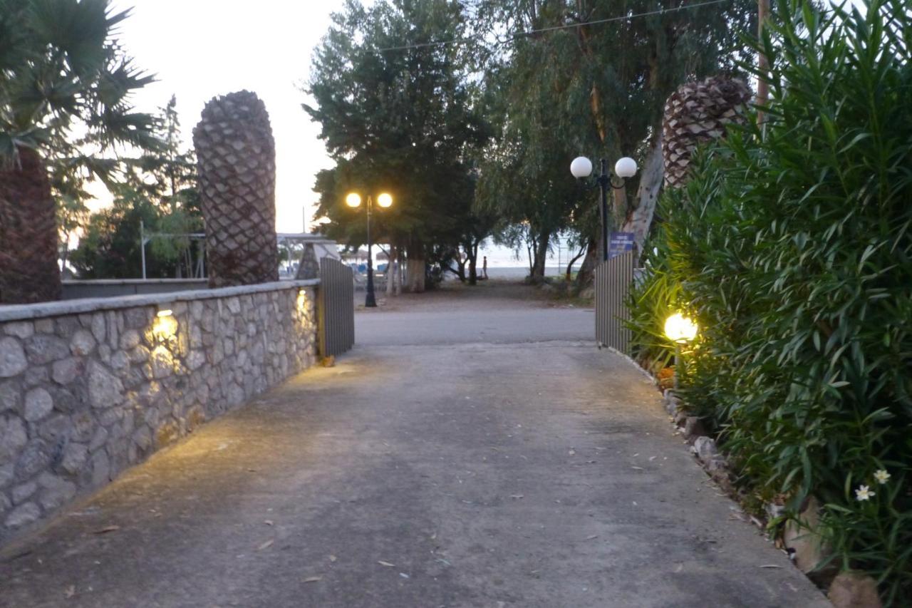 Hotel Chriselen Eleonas Exterior foto