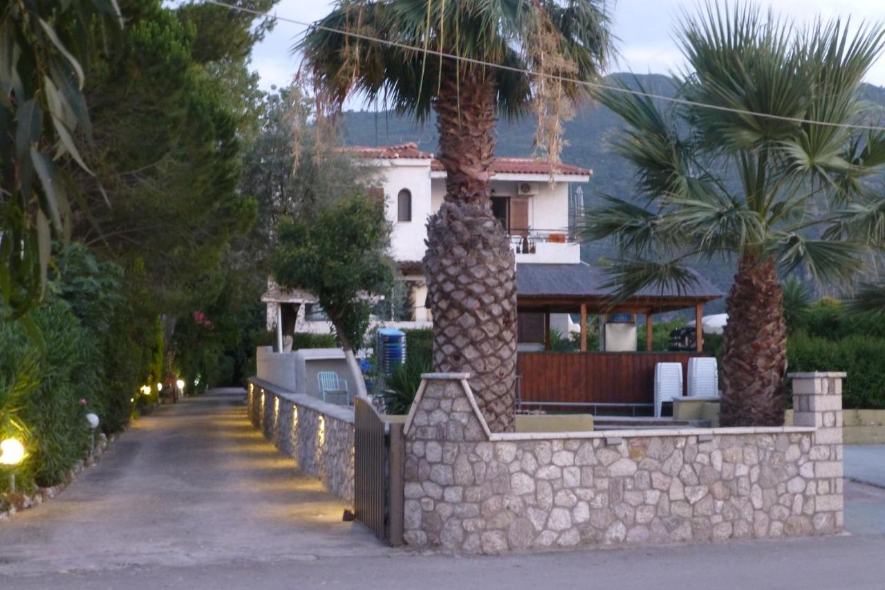 Hotel Chriselen Eleonas Exterior foto
